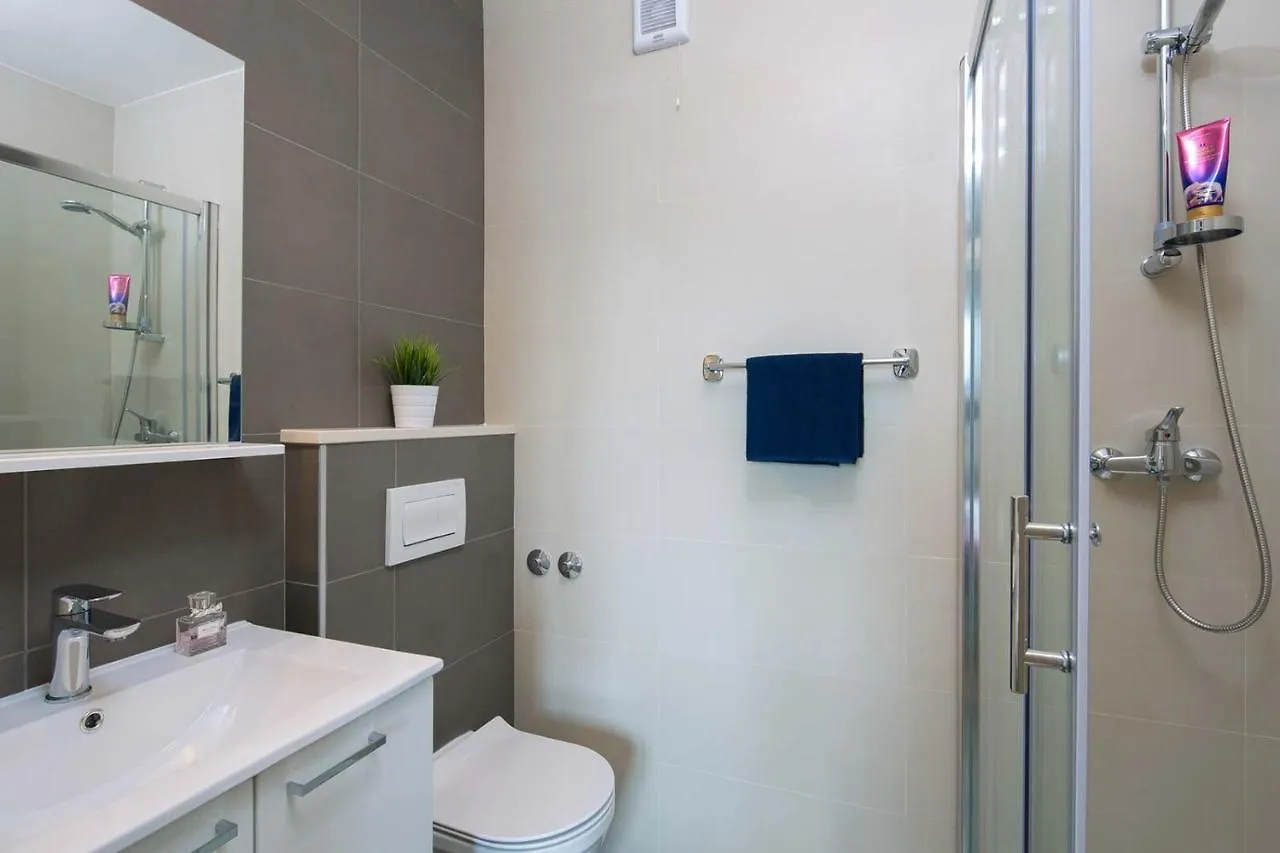 Apartment Zulijani Helis B4 Rabac