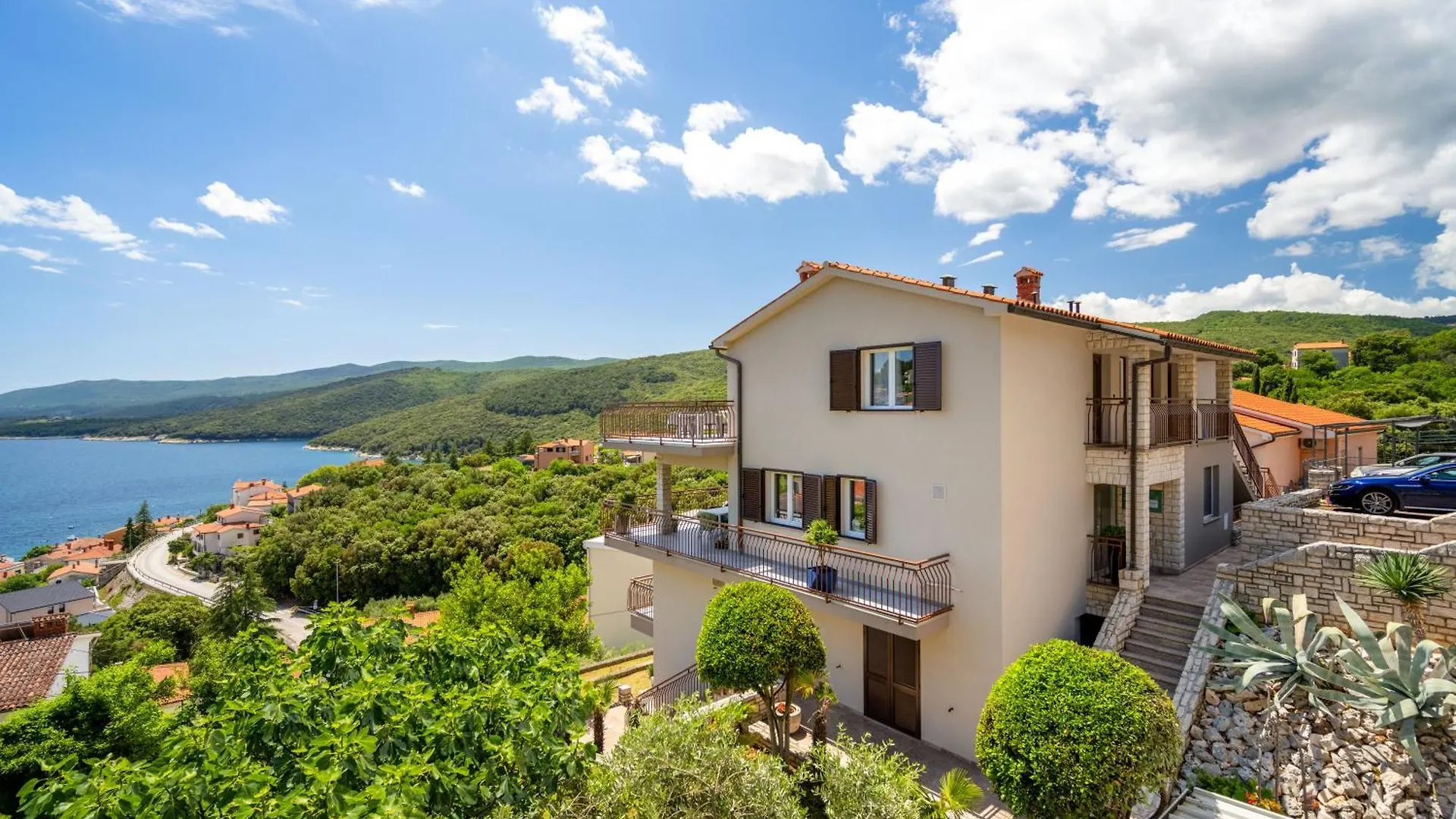 Apartment Zulijani Helis B4 Rabac